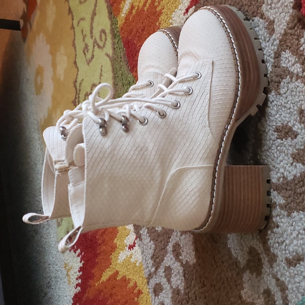 MIA Boots